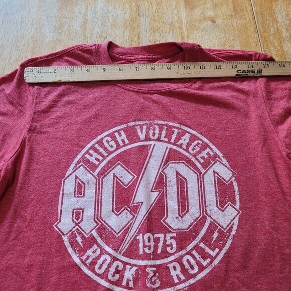 Small AC/DC High Voltage Rock & Roll Red Concert Graphic T Shirt - Picture 4 of 8